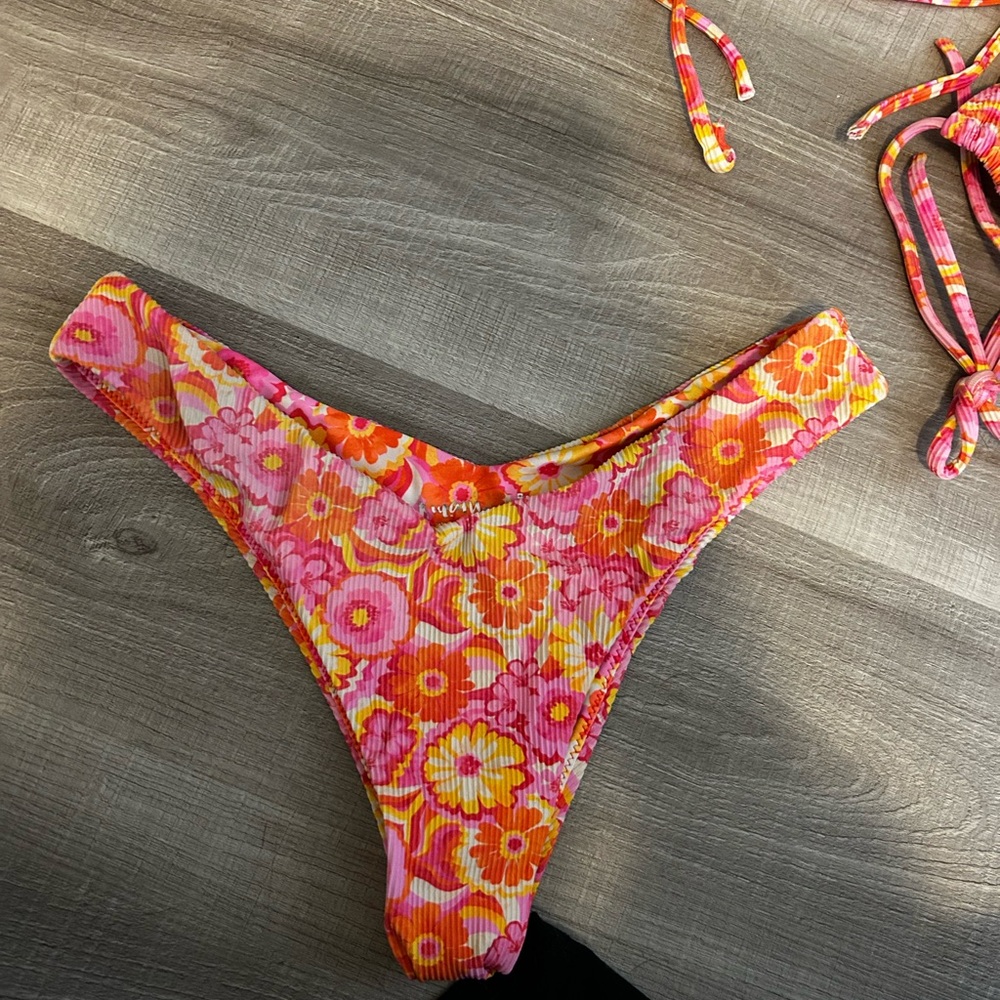 Kulani Kinis bikini bottoms